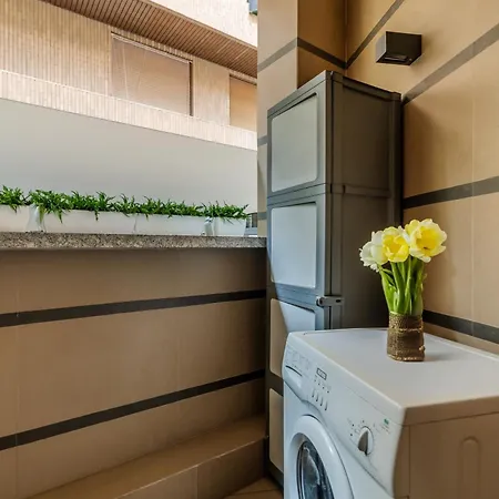 Loft Elegante In Centro In Zona Signorile - Davanti Metro Апартаменты *