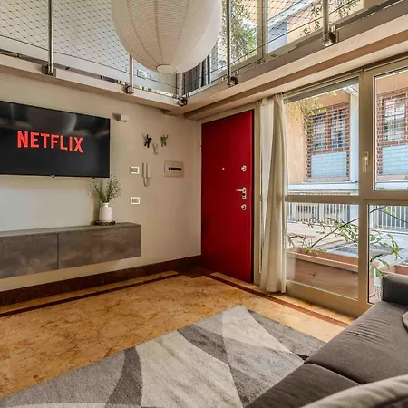 Loft Elegante In Centro In Zona Signorile - Davanti Metro Apartamento